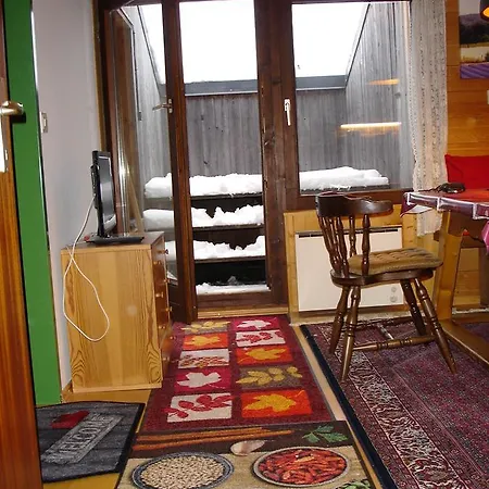 Welcome-Bienvenue-Добро Пожаловать アパート *